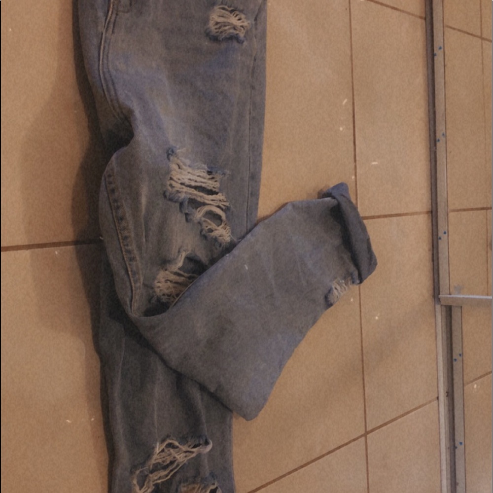 Jean - Picture 3 of 3